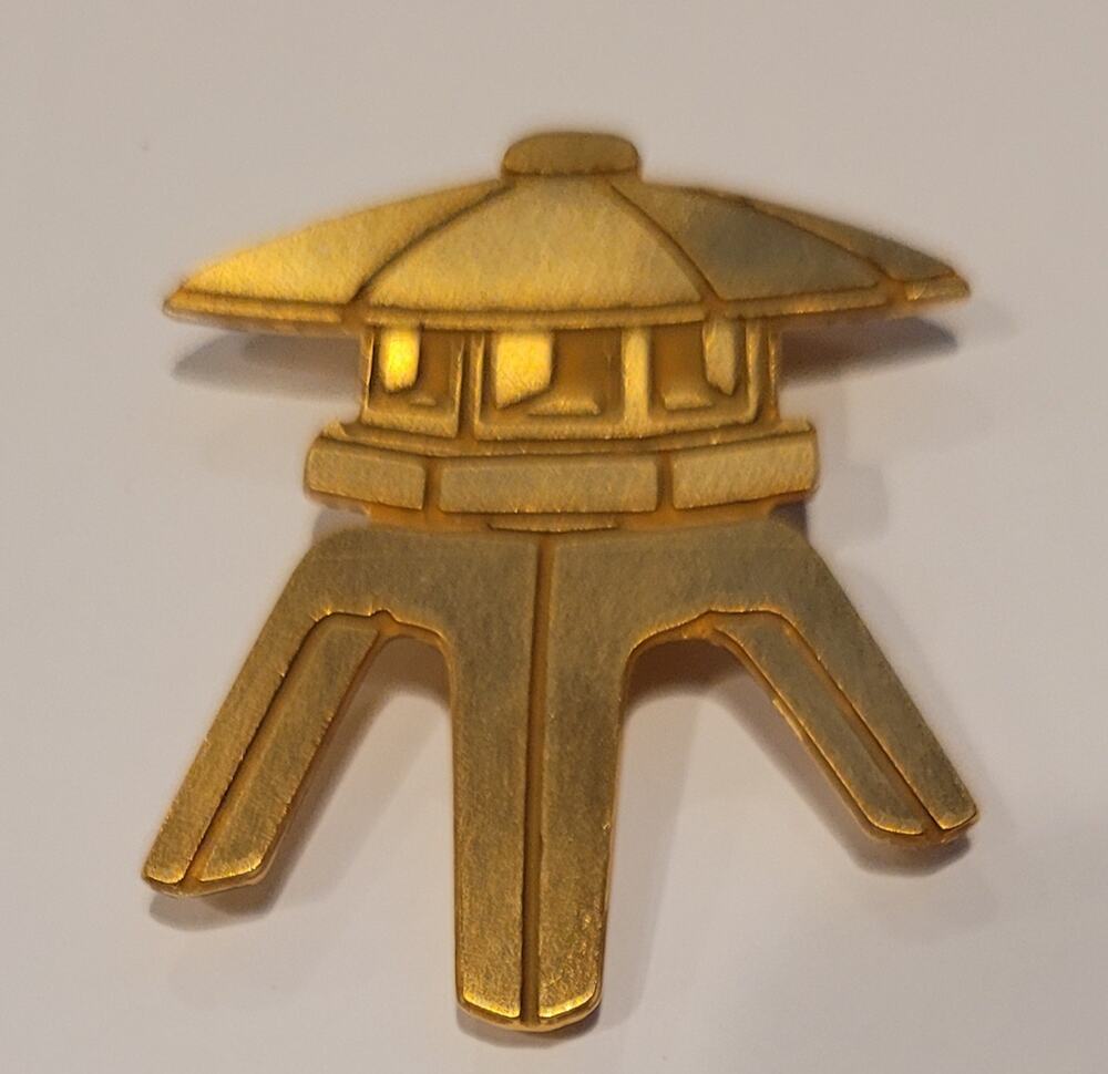 VTG Japanese Stone Lantern Gold Toned 1.75 inches Tall